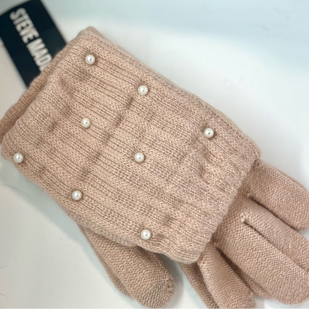 Steve Madden Pink Pearl Knit Gloves, NWT